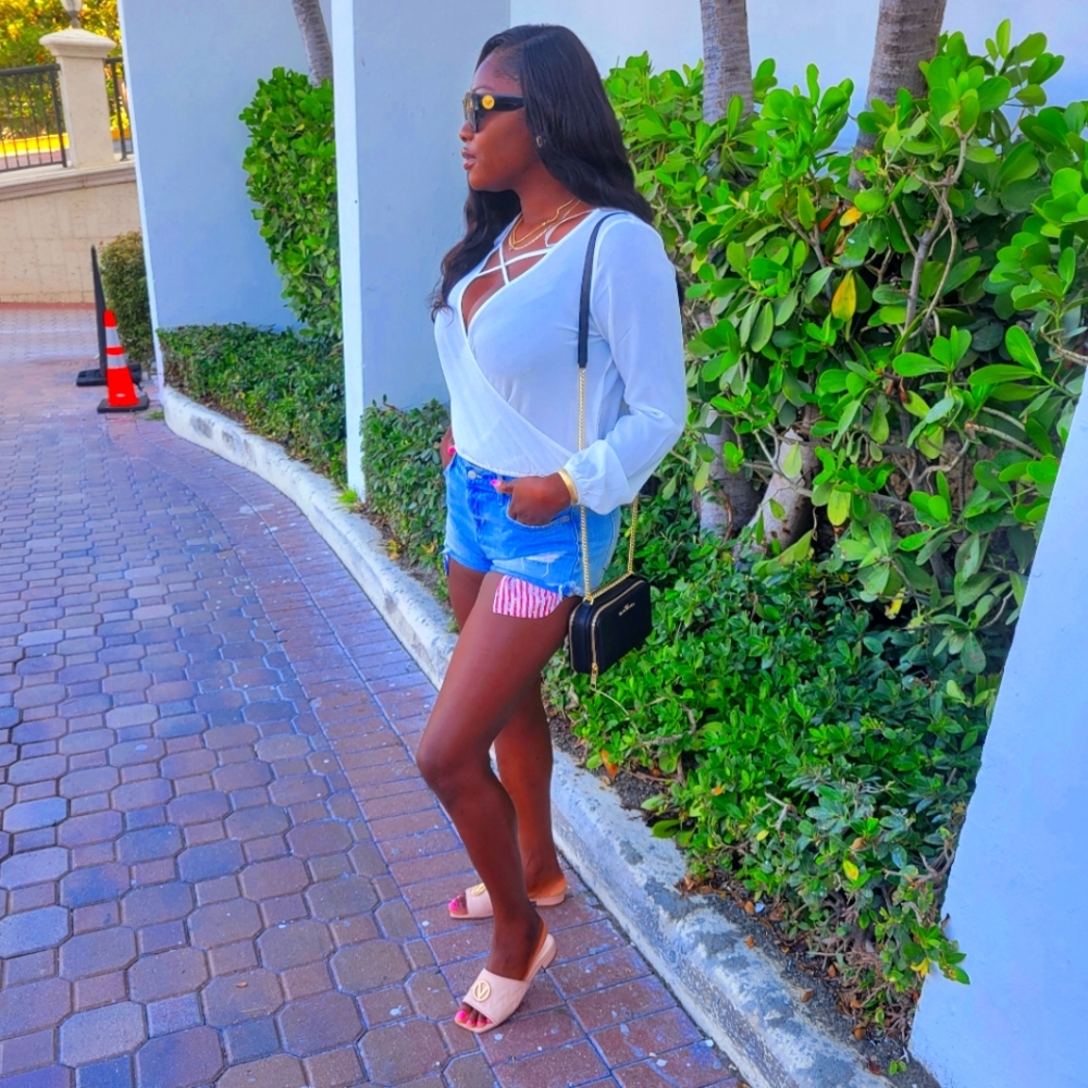 Meet your Posher, Tarina